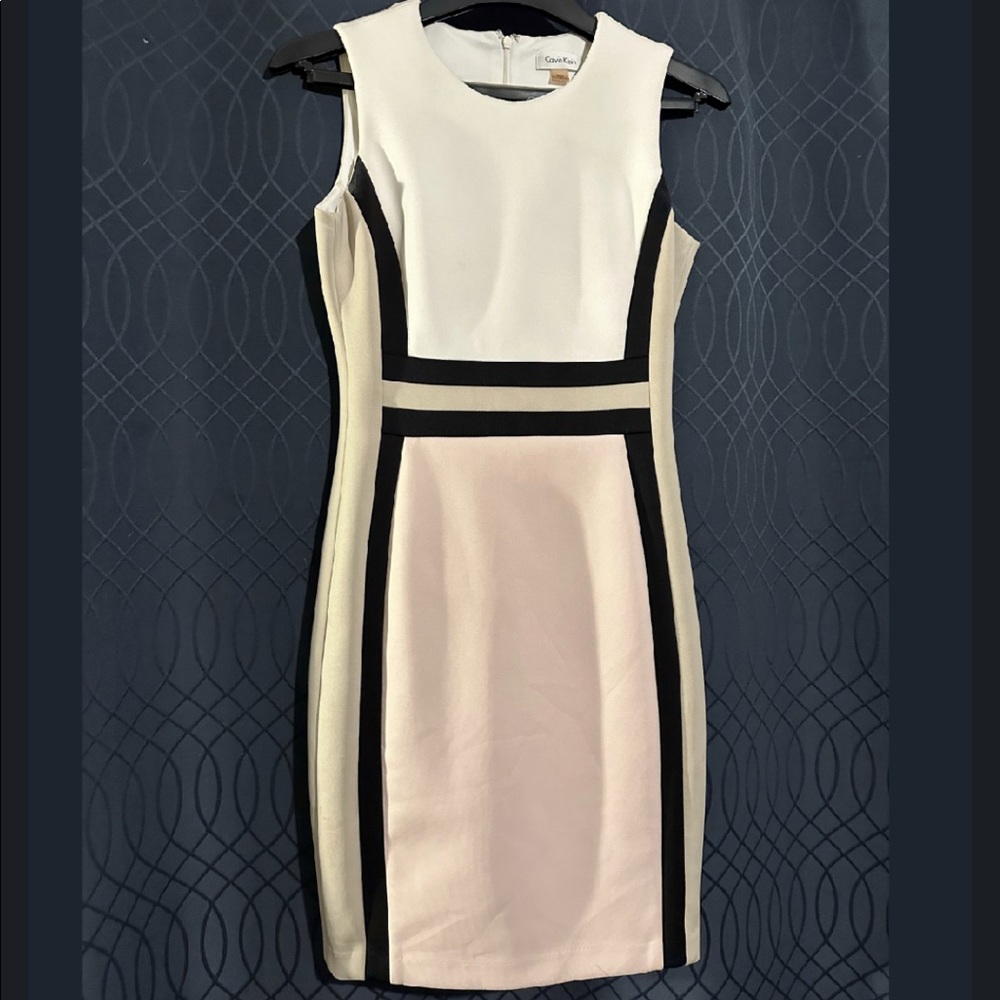 😍 Calvin Klein MIDI Form Flattering Sleeveless Dress!